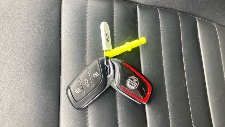 MG Hs 1.5 T-GDI Exclusive 5dr DCT Petrol Hatchback